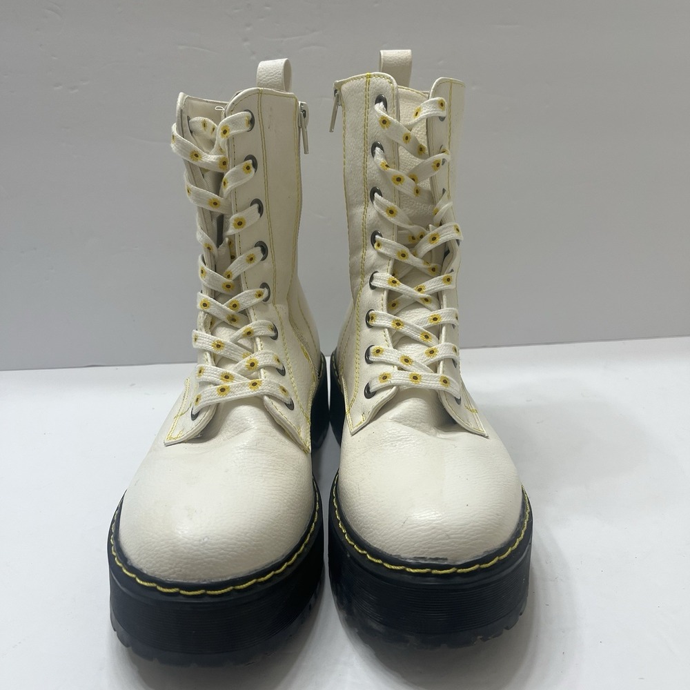 Union Bay White Combat Boots Yellow Stitching Flower Laces Side Zip Women's 7.5